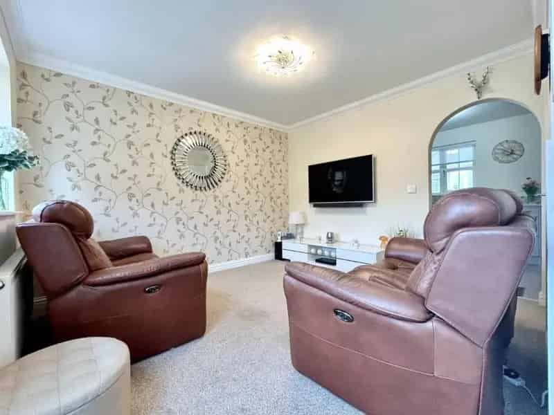 3 Bed Terrace House for Sale - Garage, Parking, Garden