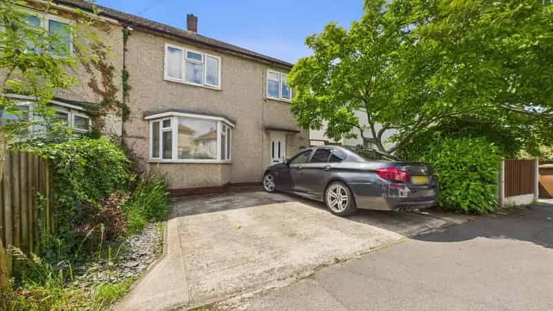 3 Bedroom Semi-Detached House for Sale in Derby