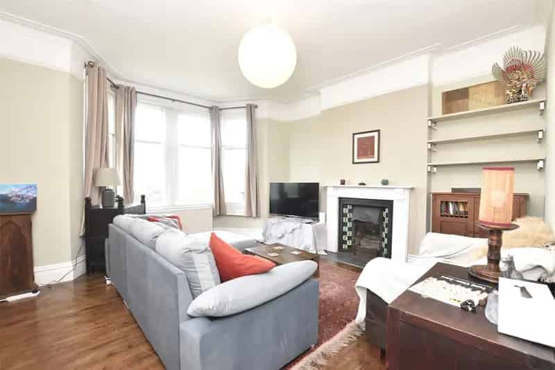 2 Bedroom Furnished Garden Apartment Bath - No Deposit