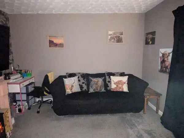 Flat For Rent in Worthing, England