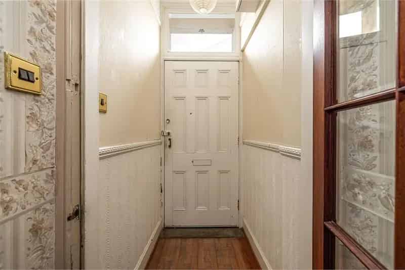 3 Bed House - Semi Detached with 2 Reception Rooms