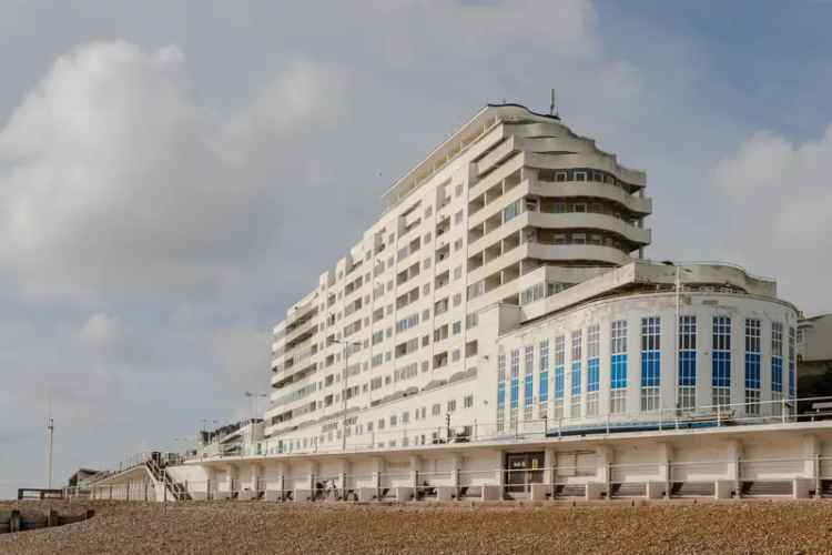 Marine Court IX Apartment: One-Bedroom Seaside Retreat in St Leonards-on-Sea