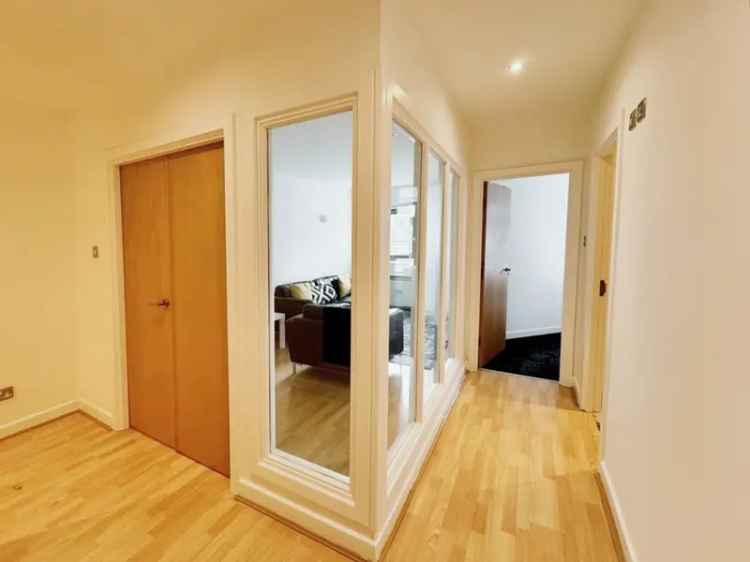 2 Bedroom Flat For Sale in Leeds City Centre