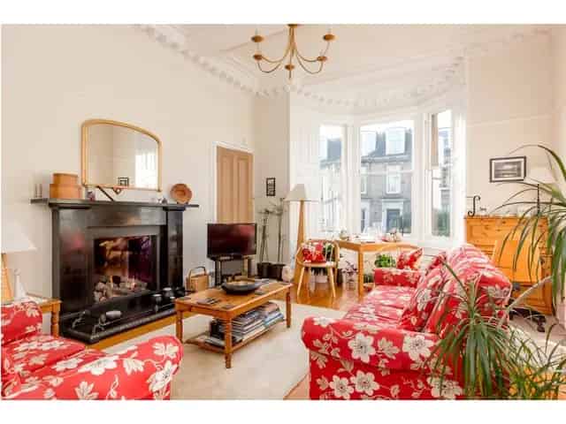 3 Bedroom Flat for Sale near Royal Infirmary