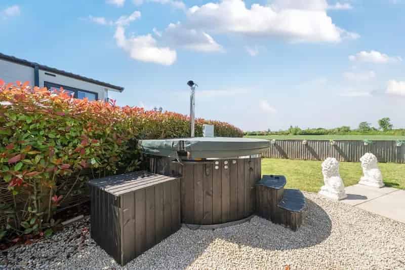 2 Bed Luxury Lodge For Sale