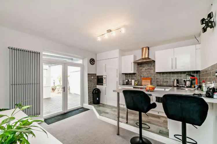 3 Bedroom Duplex Apartment For Sale in Harrogate