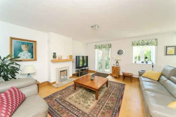 Three Bedroom House in Gated Sovereign Harbour Development