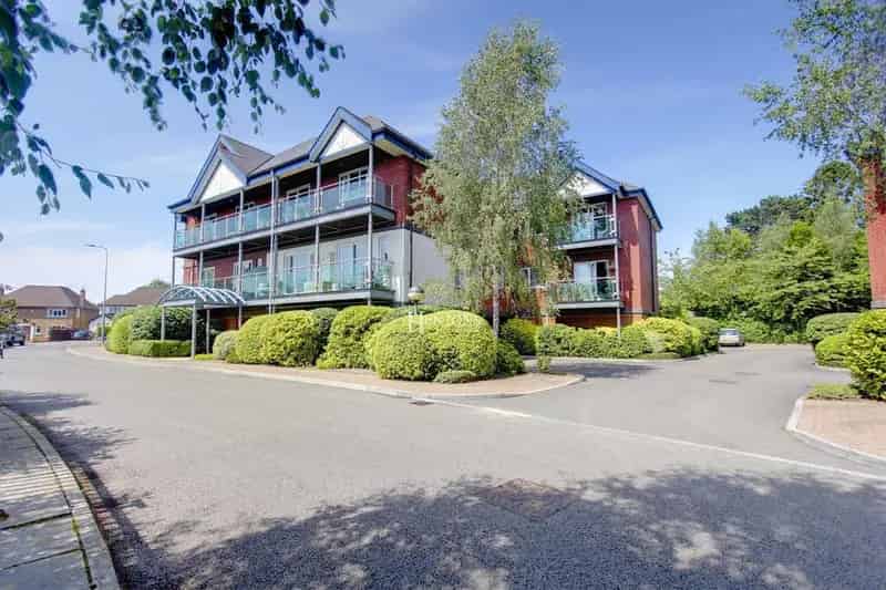 2 Bedroom Flat for Sale