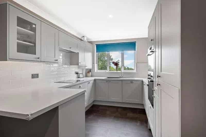 2 Bed Flat for Sale Stunning Apartment Panoramic Views Refurbished