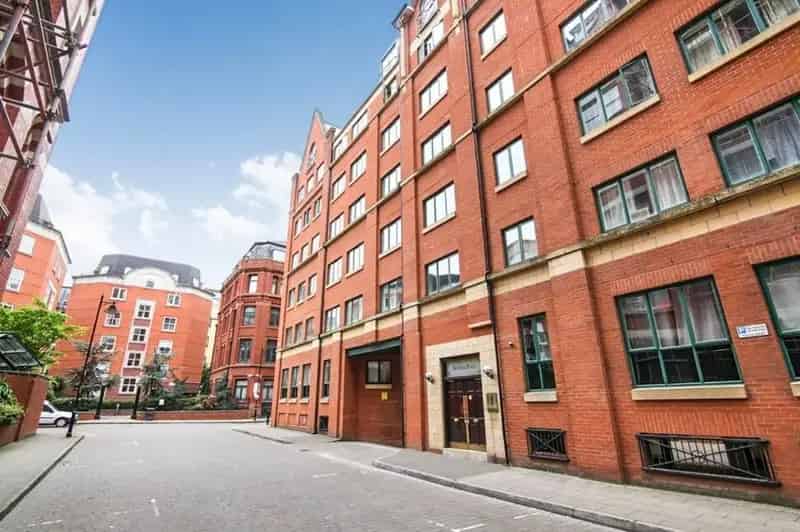 3 Bed Furnished Apartment Manchester City Centre Available Now
