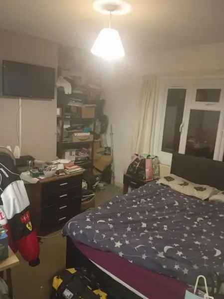 Flat For Rent in Weston-super-Mare, England