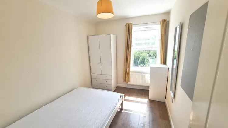 2 Bedroom Flat to Rent Bright Town Properties