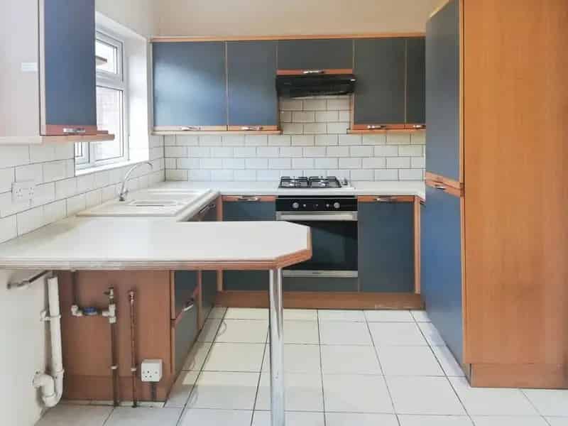 3 Bedroom End Terrace House for Rent Wakefield WF2