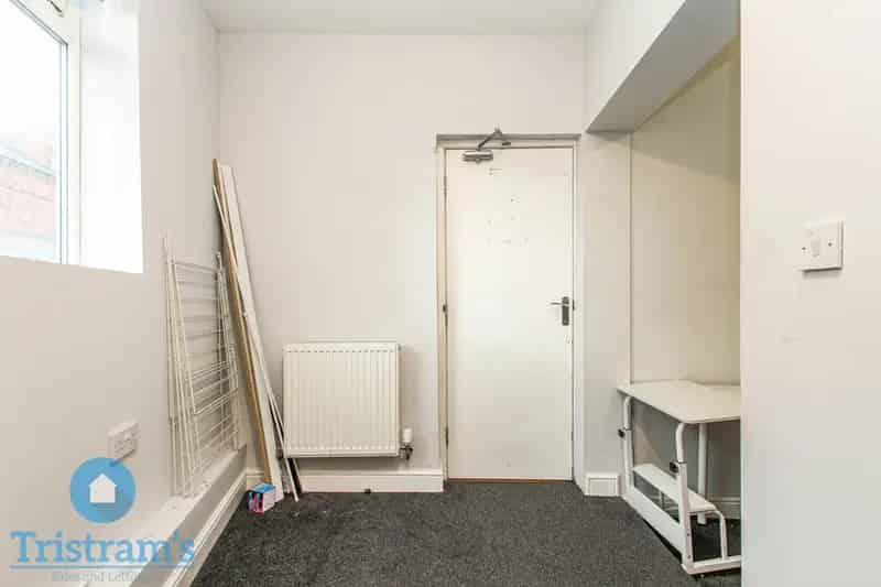 1 Bedroom Student Studio Apartment Nottingham Forest Fields Bills Inclusive