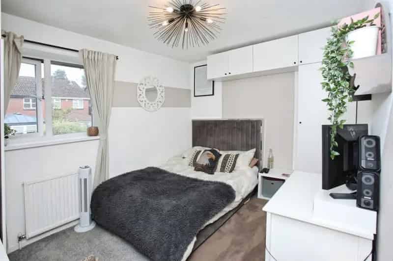 2 bedroom semi-detached house