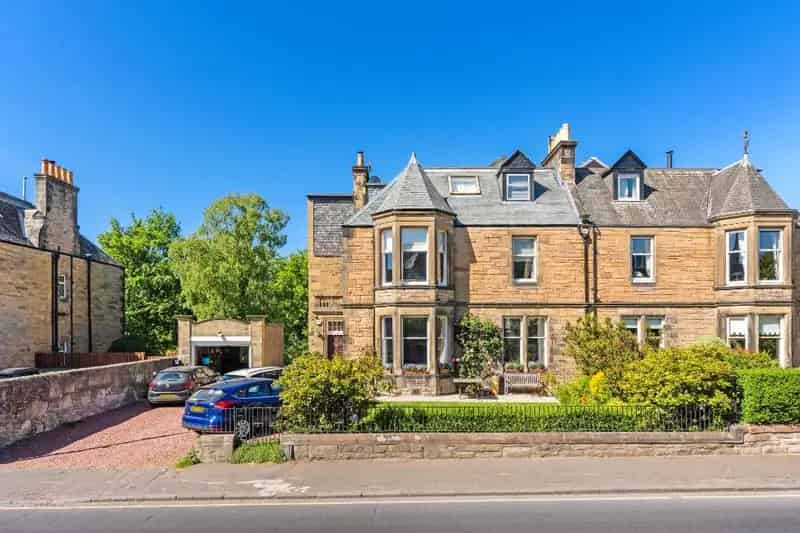 3 Bedroom Flat to Rent Morningside Edinburgh