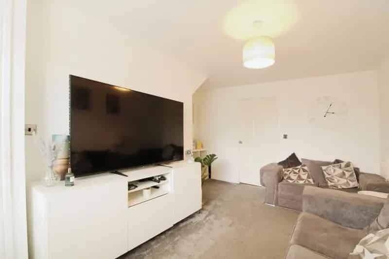 3 bedroom Semi Detached House to rent, Leeds, West Yorkshire, LS14