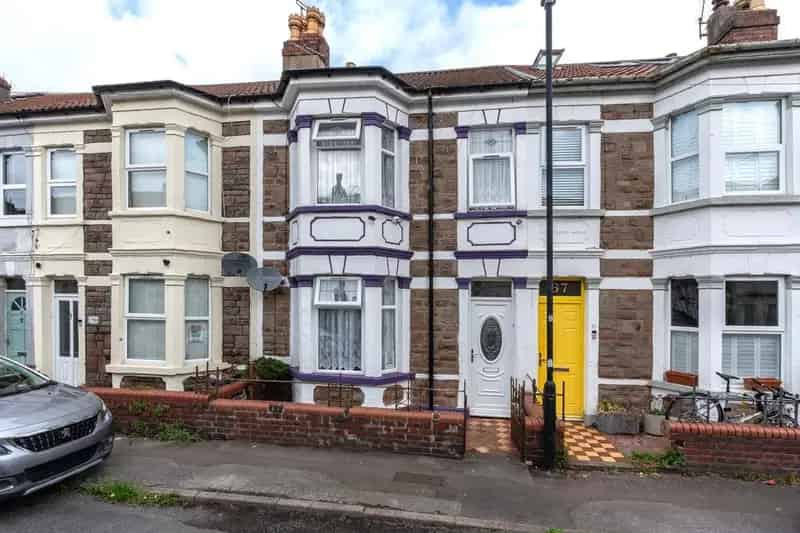 3 bedroom terraced house for sale