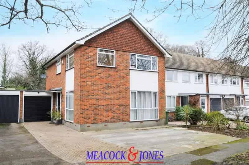 4 Bedroom Detached House for Sale Near Shenfield High Street