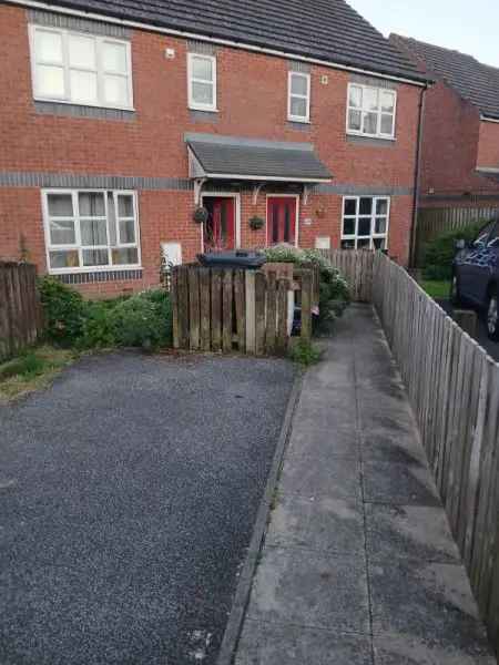 House For Rent in Calderdale, England