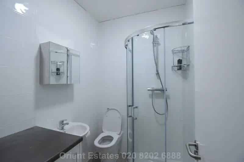 2 Bedroom Flat House to Rent Near Hendon Overground Station
