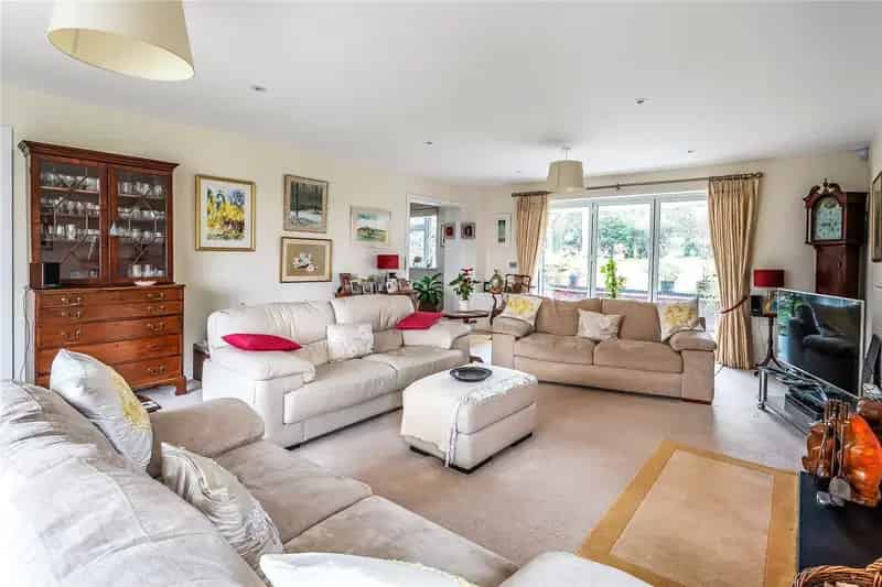 Detached House for sale with 6 bedrooms, Atwood, Bookham