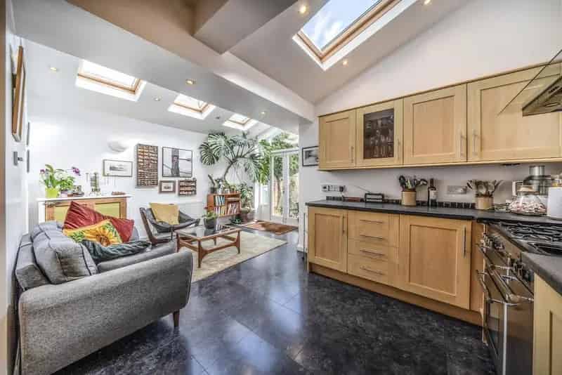 3 Bedroom Victorian House For Sale