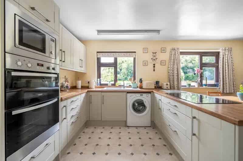 4 Bedroom House For Sale in Five Acres Dursley