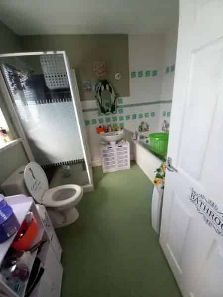Massive 2-Bedroom House Near Park and Amenities