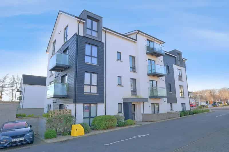 Ground Floor Apartment in Stoneywood Aberdeen