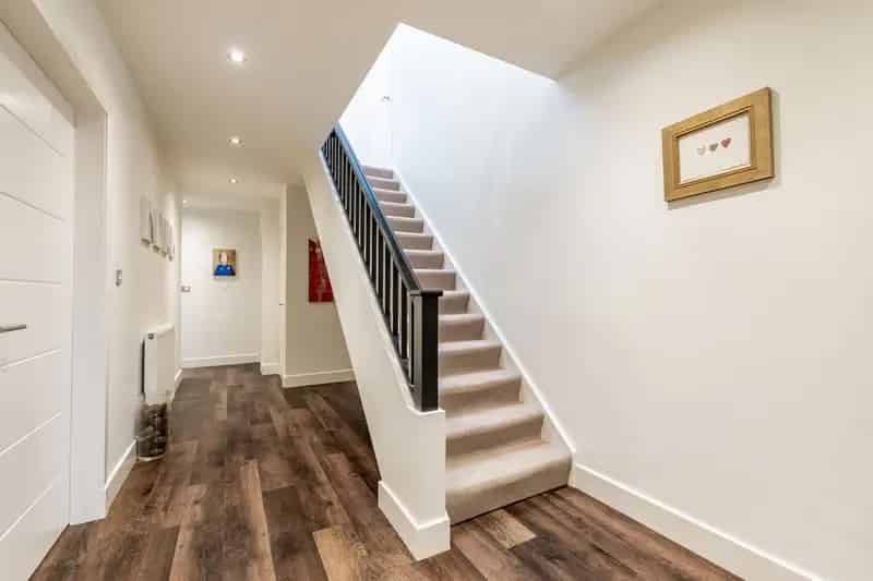 5 Bedroom Detached House in Bieldside