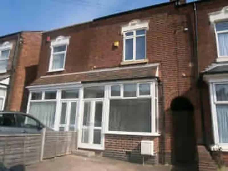 2 Bedroom Terrace House Available Mid July