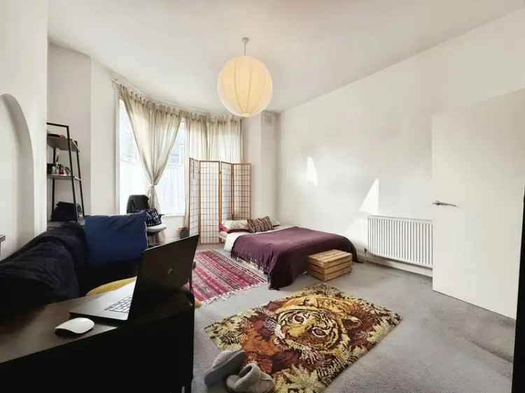 Studio Flat to Rent London SE14 Available December 2024