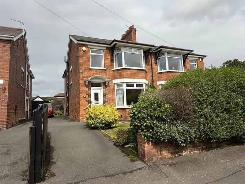 Four Bedroom Semi Detached House Castlereagh