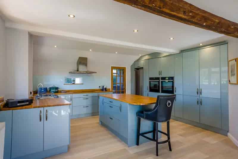 4 Bedroom Detached Period Home with Stables and 4 Acres