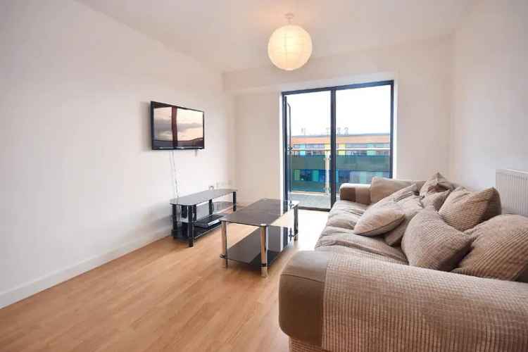 Apartment For Sale in Wakefield, England