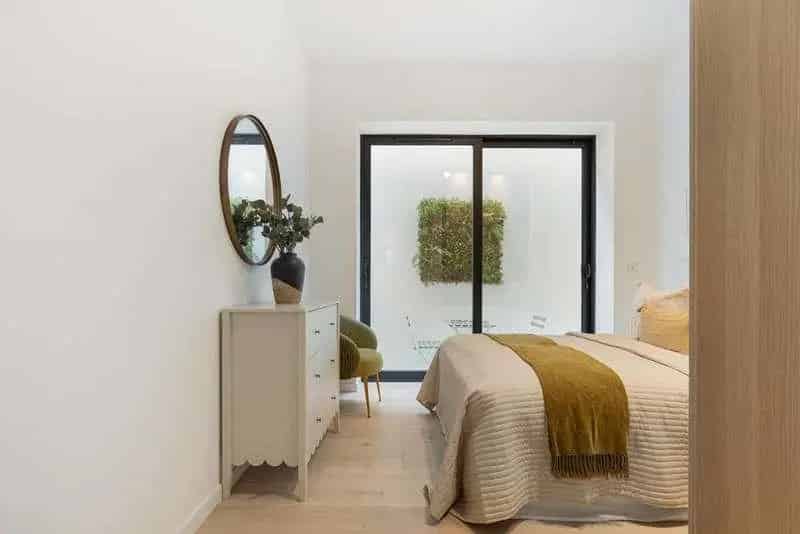 3 Bed Flat for Sale near Acton Main Line