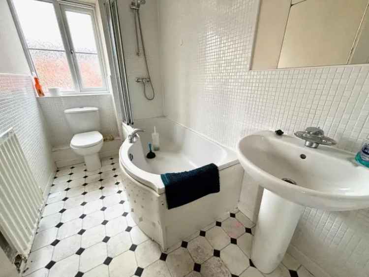4 Bedroom Furnished Student Townhouse Available 02062025