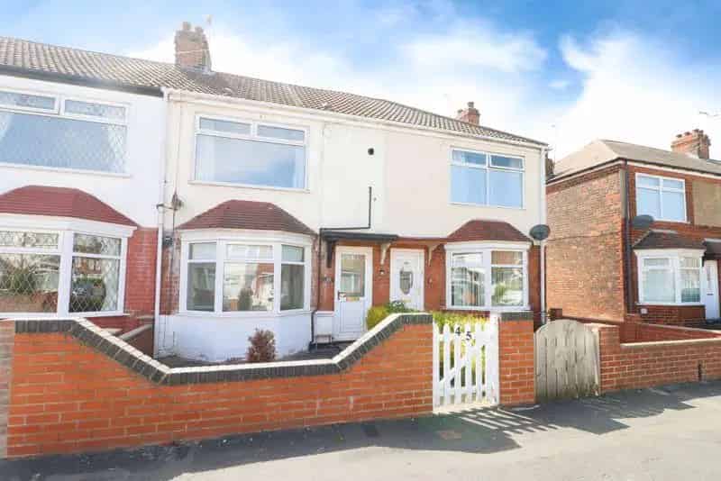 2 bedroom terraced house for sale