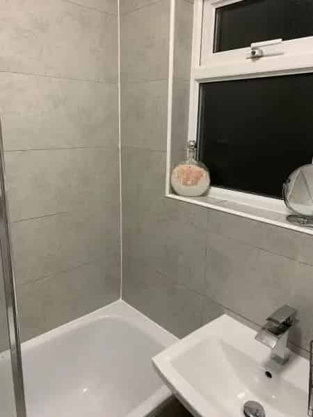 Bright 2 Bed Flat Garden Pets Allowed Modern Kitchen