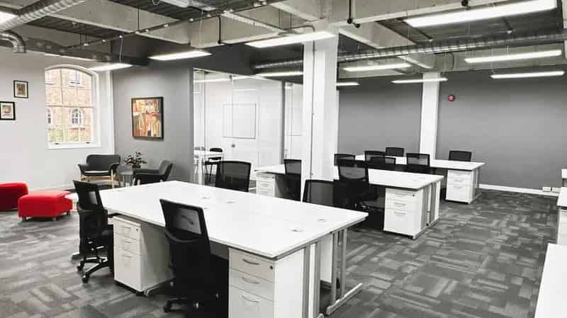 Commercial property For Rent , 2, Bath Place, London, England