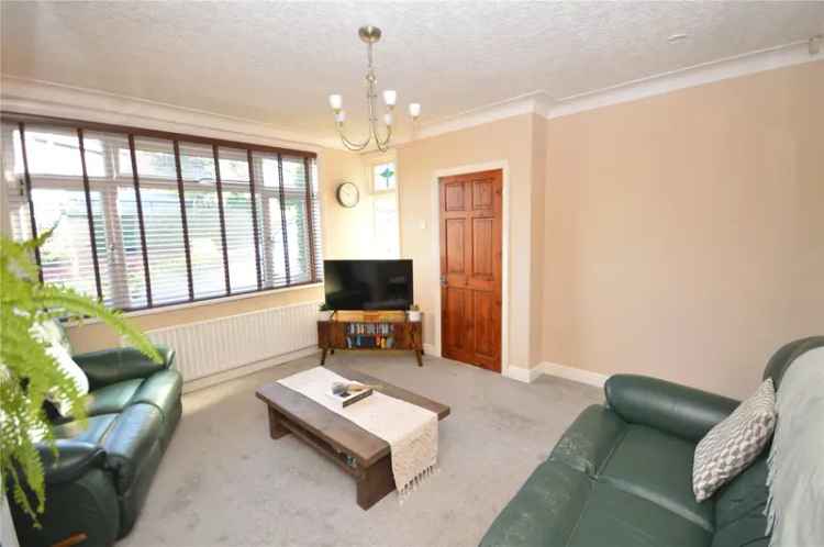 House For Sale in Leeds, England