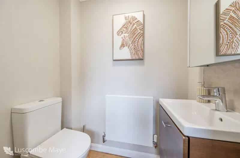 4 Bed House For Sale Spacious Refurbished Family Home Near A38