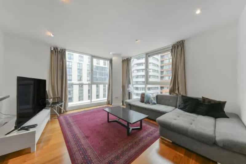 Paddington Basin Apartment Modern Water View Balcony