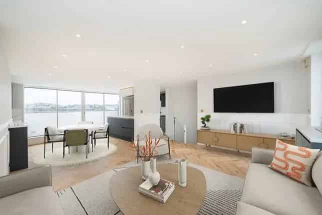 Mayfair Penthouse Apartment 3 Beds 3 Terraces Parking