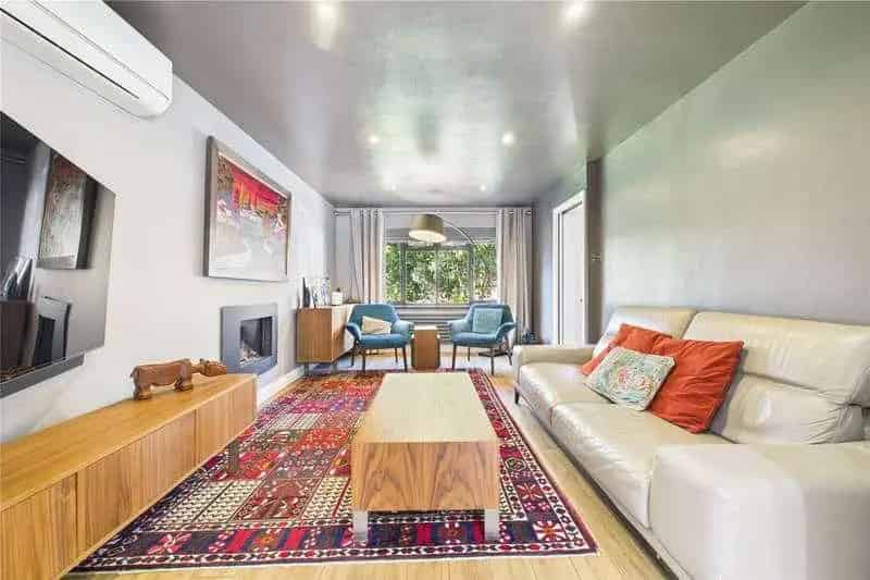 5 Bed House for Sale Stunning Sunroom Open Plan Living Modern Kitchen