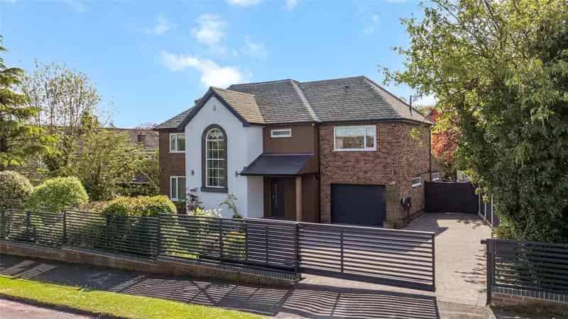 4 Bedroom Detached House for Sale Adel Leeds