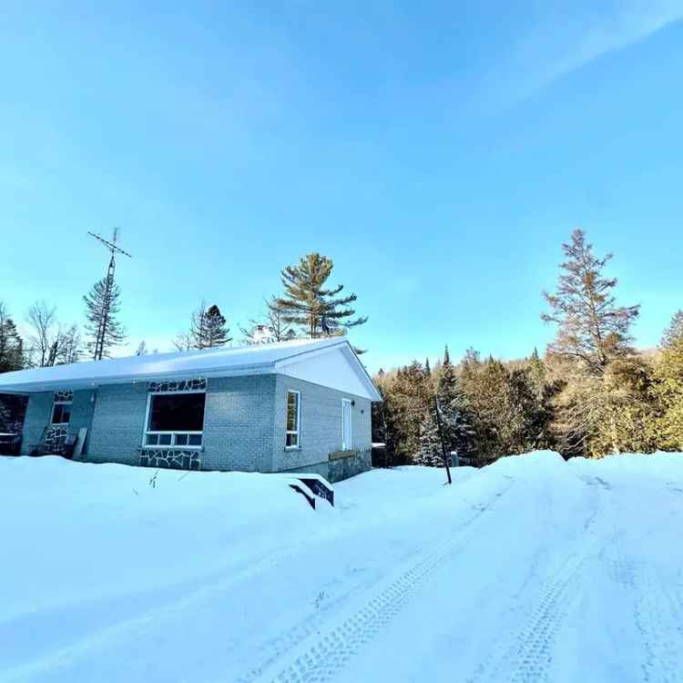 House for Sale Near Lac Louisa Huge Steel Garage