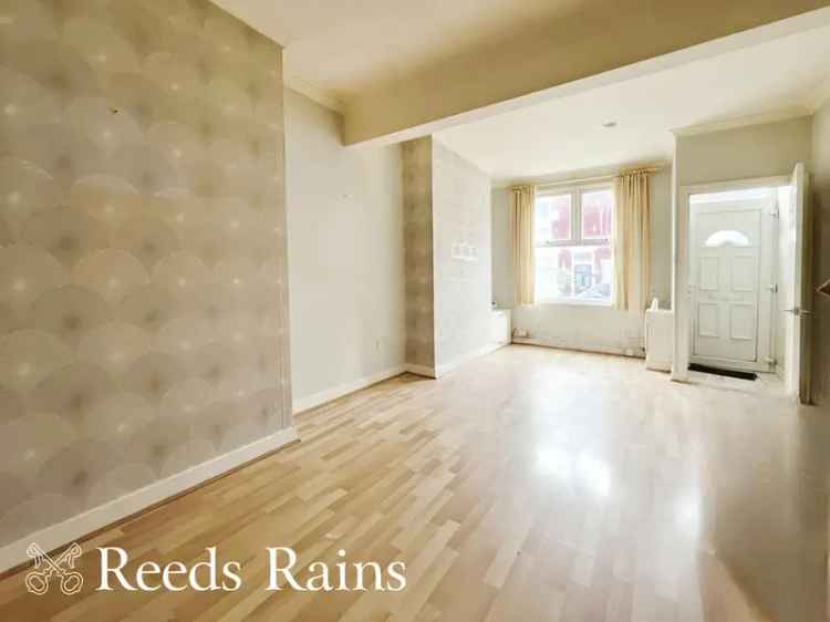 2 Bedroom Mid Terrace House Liverpool L8