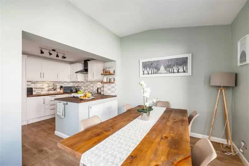 4 Bed House for Sale - Hartley